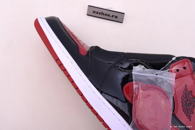 Bred Jordan 555088-063 Leather Patent 1 Air 0927